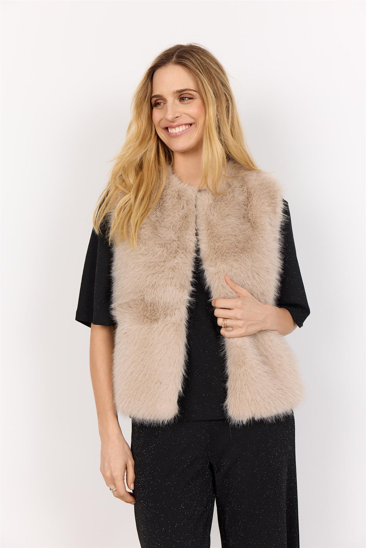 Sc-Naida 3 Beige