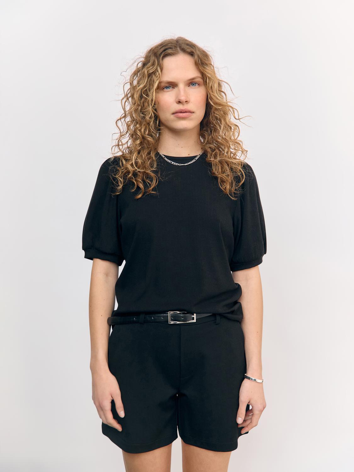 OBJJAMIE S/S TOP NOOS Sort