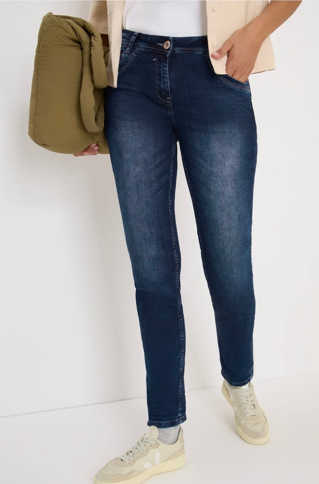 Scarlett straight Medium Blue Denim