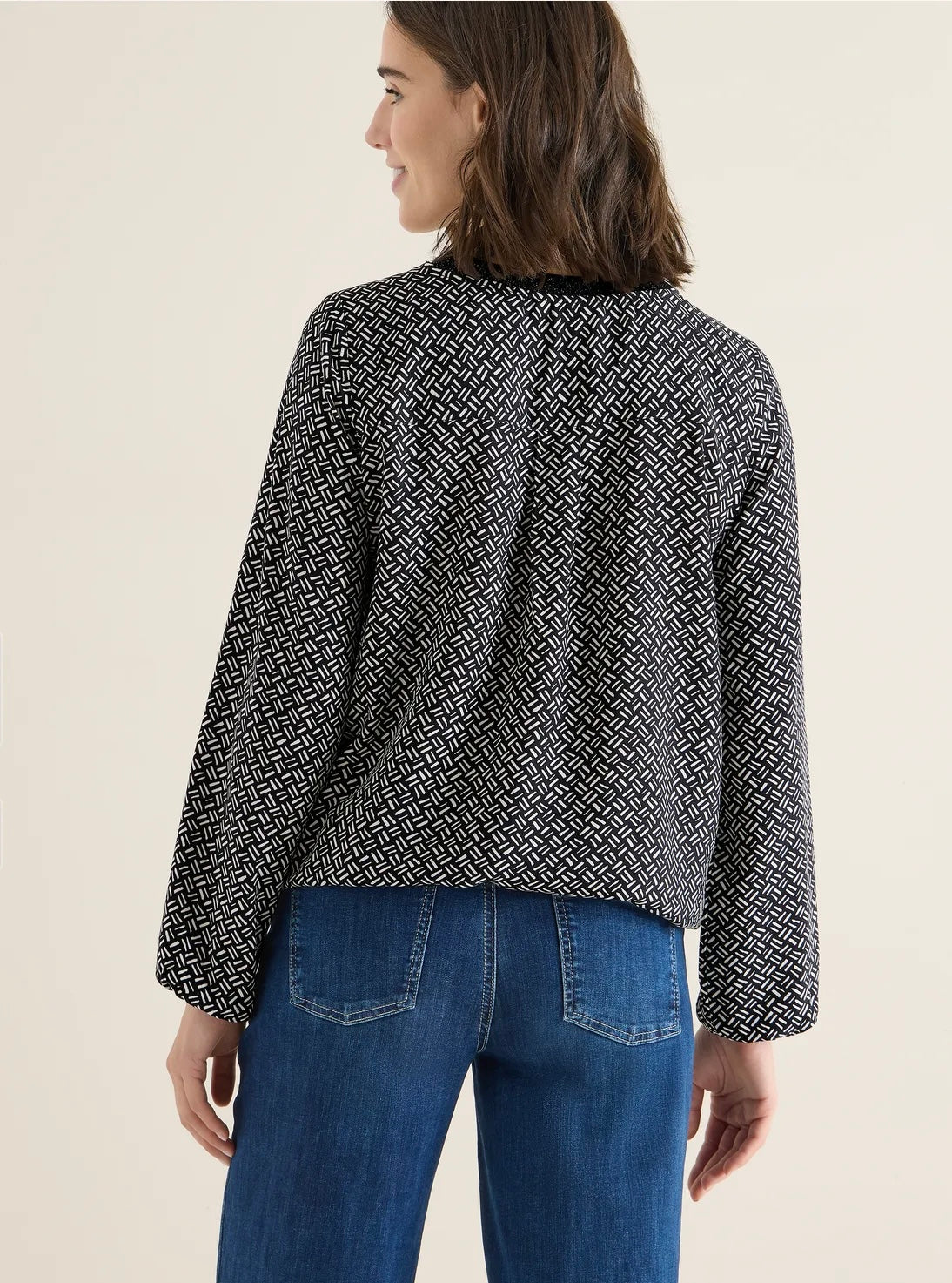 AOP viskose blouse with lurex Svart