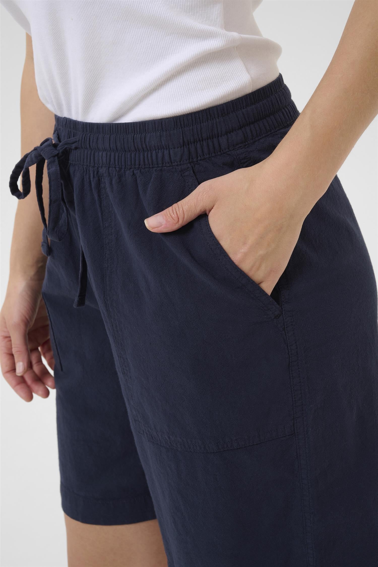 KAnaya Liah Shorts Midnight Marine