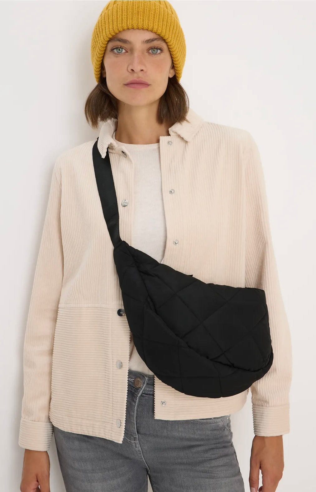 PADDED BAG Svart