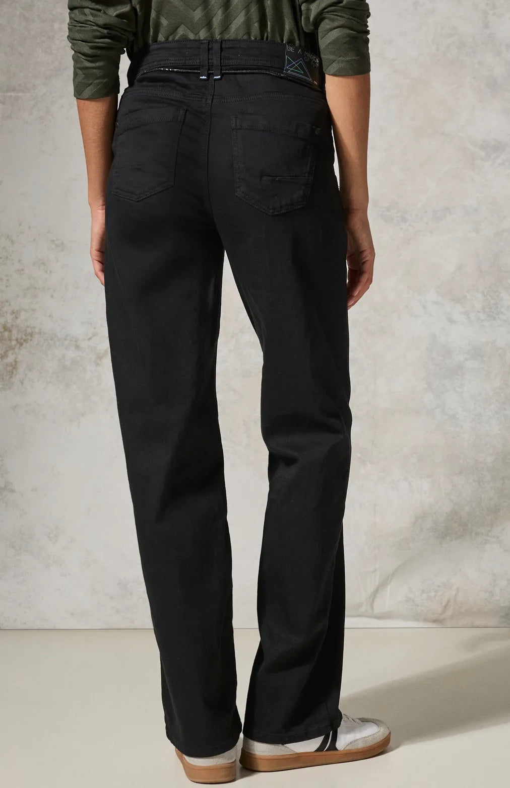 Neele Black rhinestone b Svart