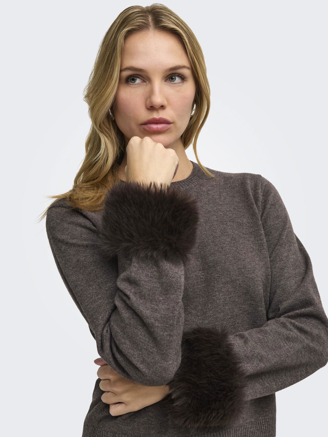 JDYTALIA L/S ON FAUX FUR PULLOVER KNT Brun