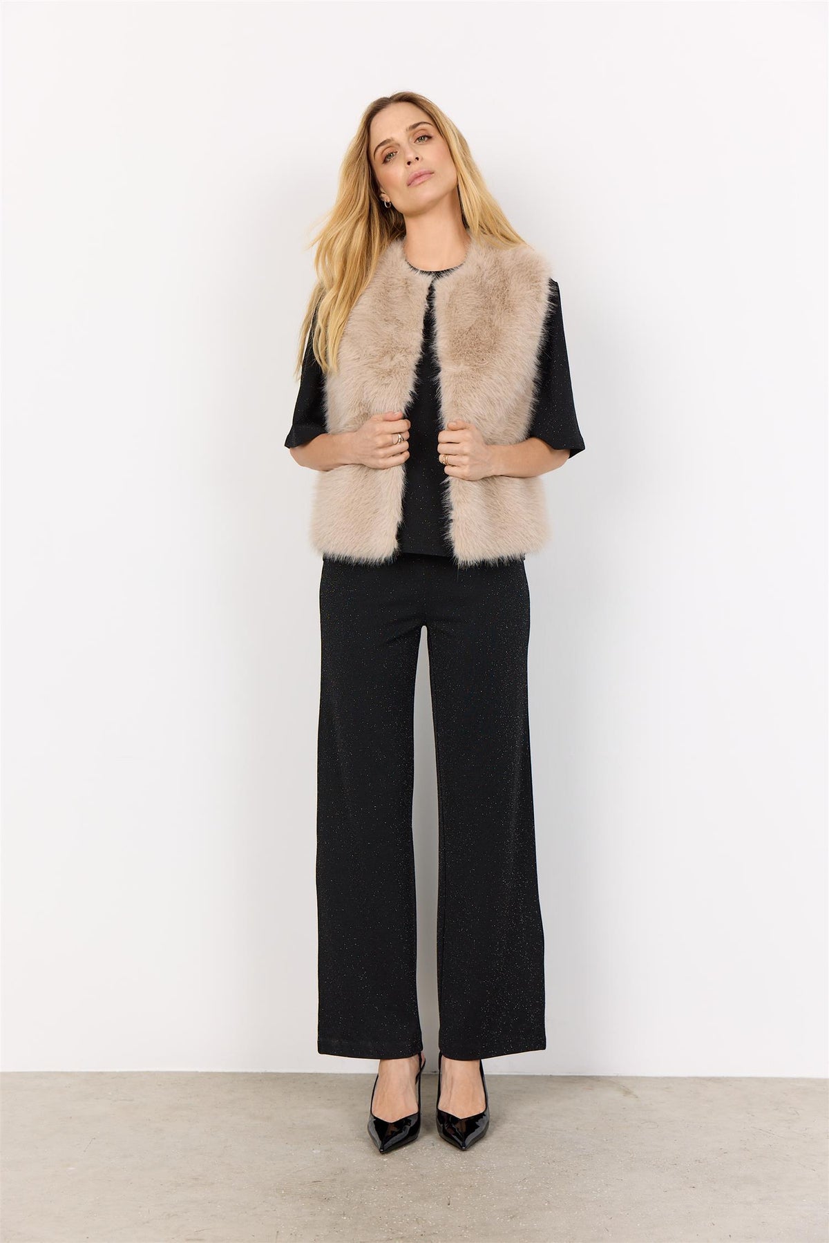Sc-Naida 3 Beige