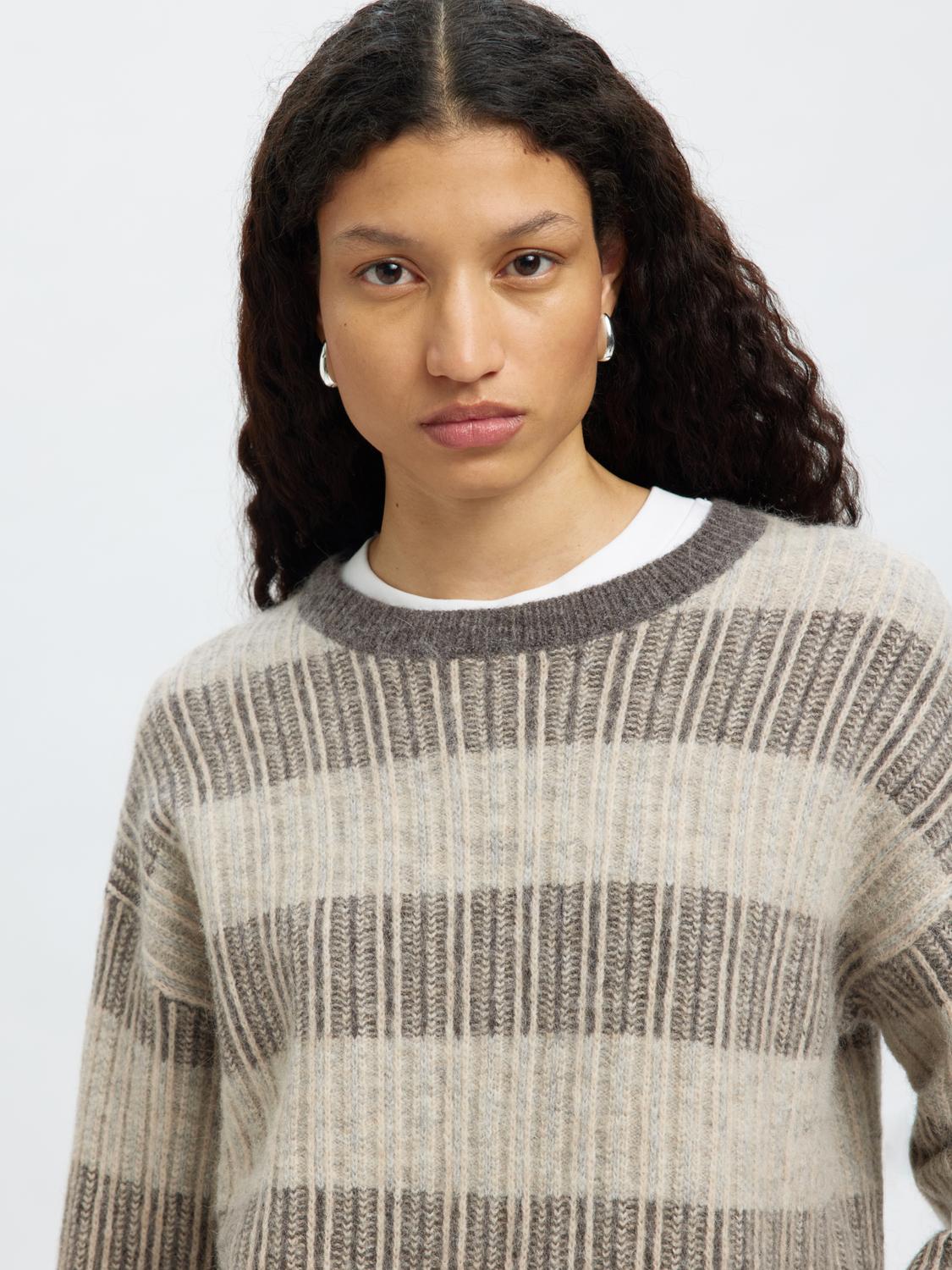 Slfalva Ls Knit Stripe O-Neck Grå
