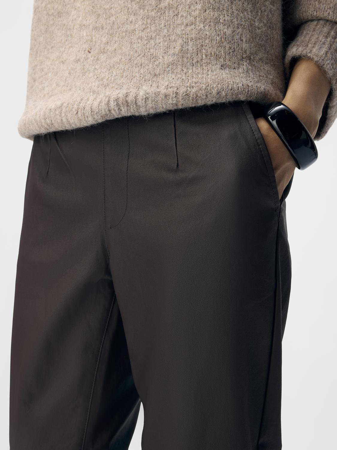 Objbelle Lisa Coated Pant Noos Mørkebrun