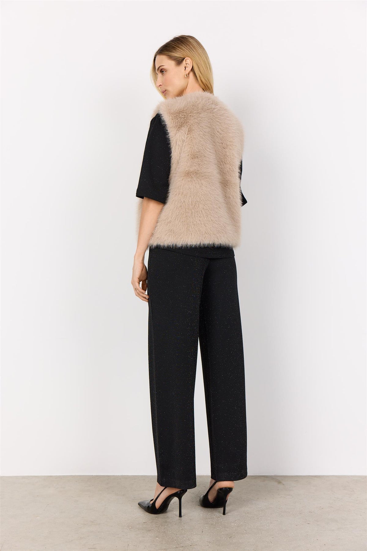 Sc-Naida 3 Beige