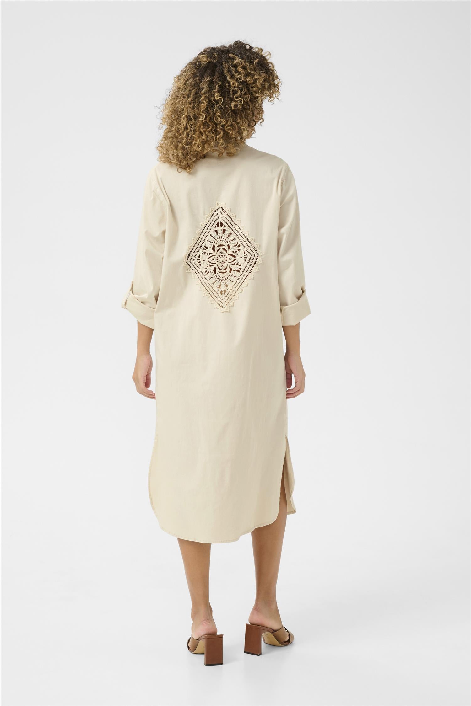 CRLorraine Dress Perfectly Pale