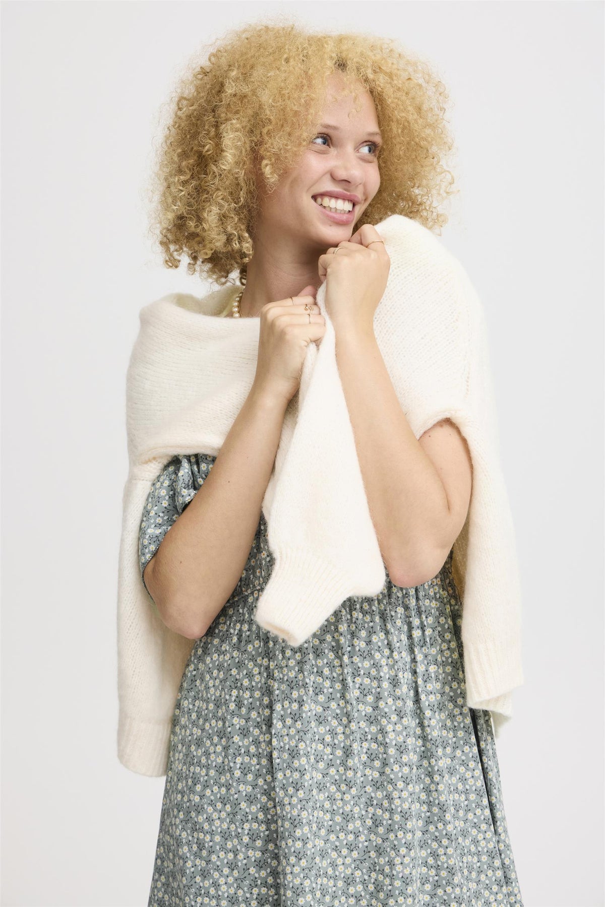 SBGULVIG KNIT CARDIGAN Hvit