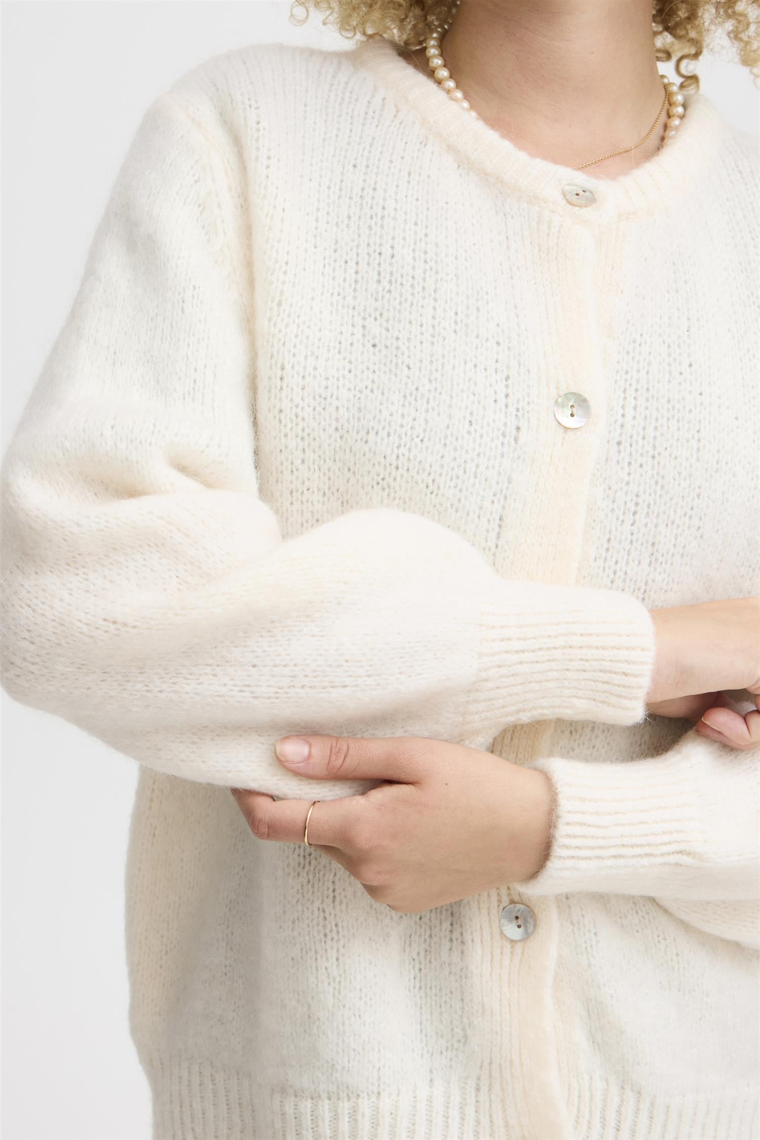 SBGULVIG KNIT CARDIGAN Hvit