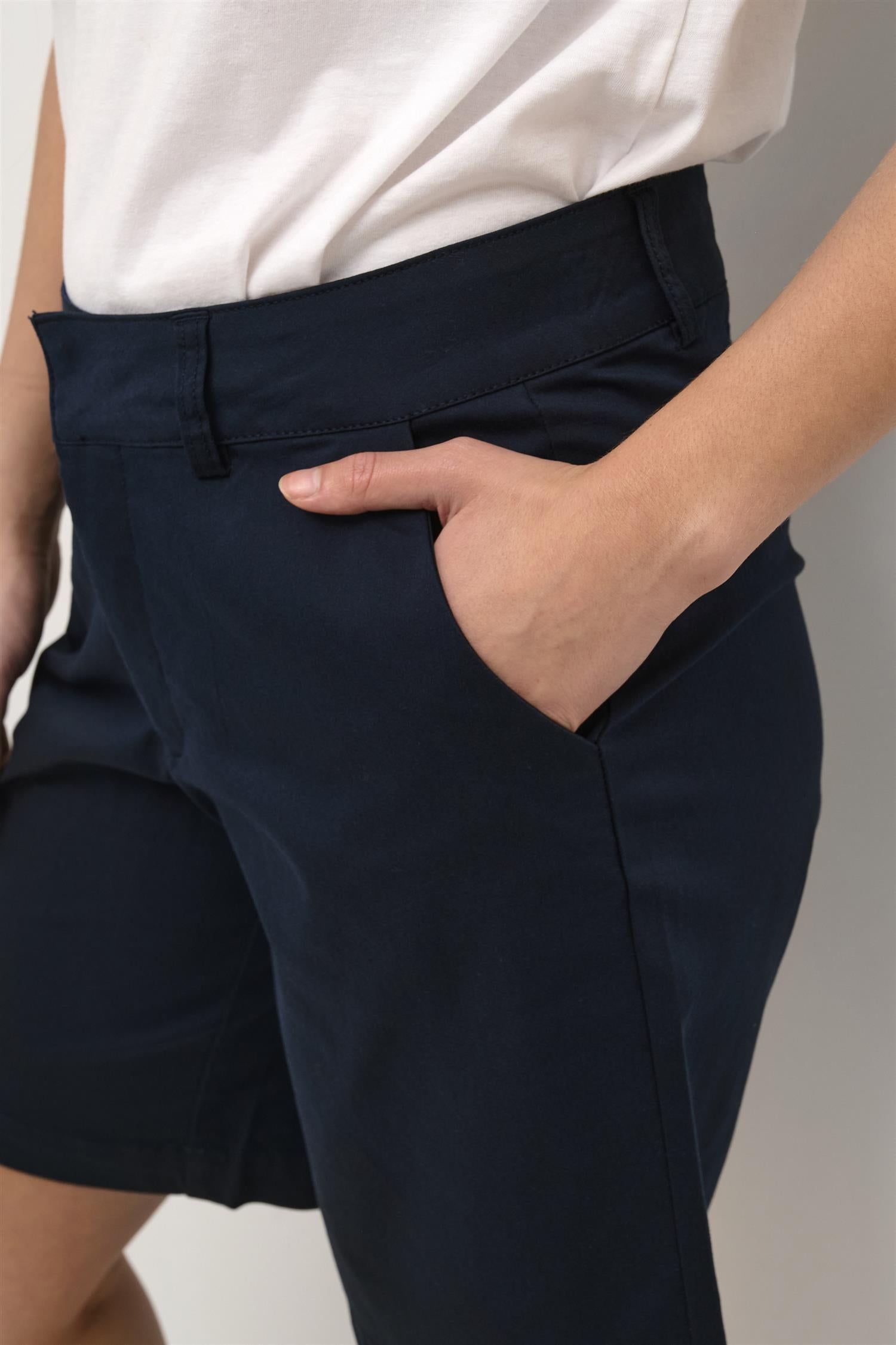 KAlea City Shorts Midnight Marine