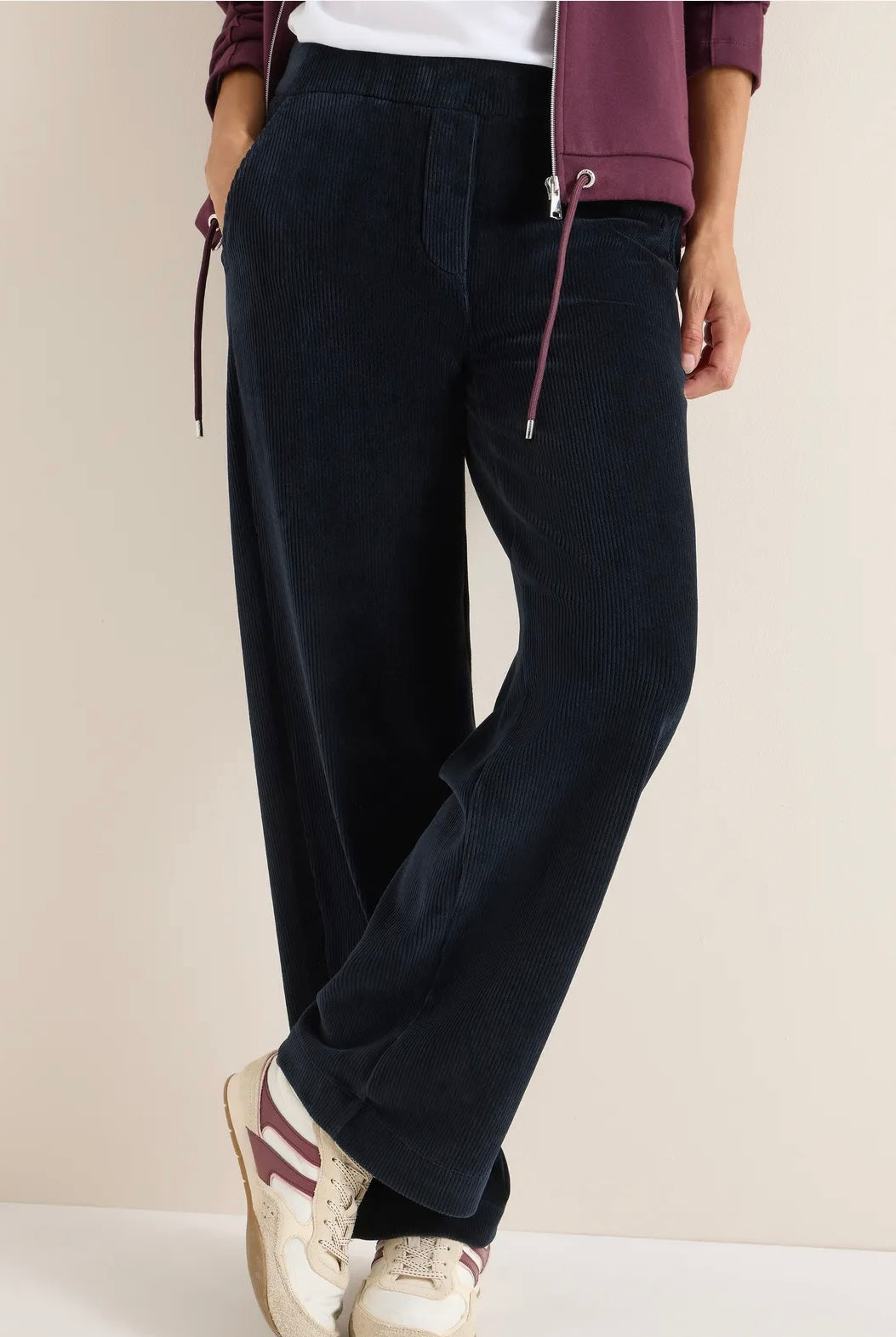 Nesle soft corduroy Mørkeblå