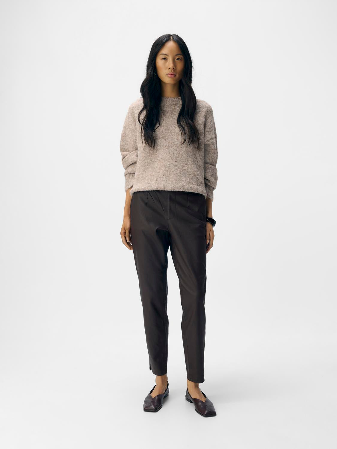 Objbelle Lisa Coated Pant Noos Mørkebrun