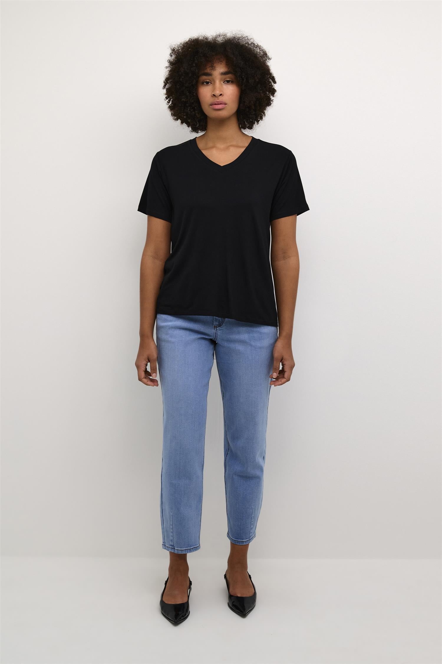 KAfida V-Neck T-Shirt Svart