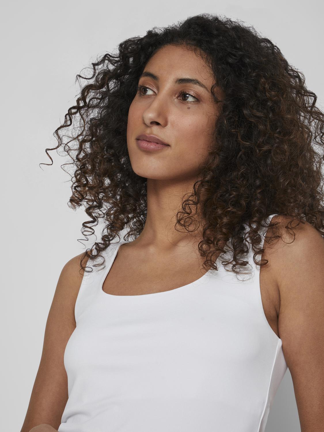 VIKENZA U-NECK S/L TANK TOP Klar Hvit