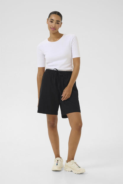 Kanaya Liah Shorts Sort