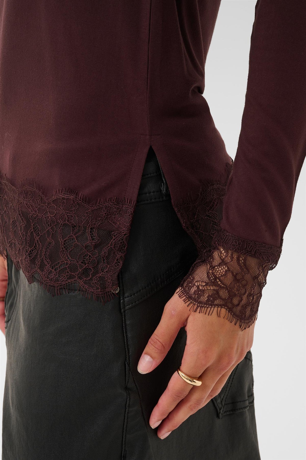 Cralvaia Ls Lace Tshirt Brun
