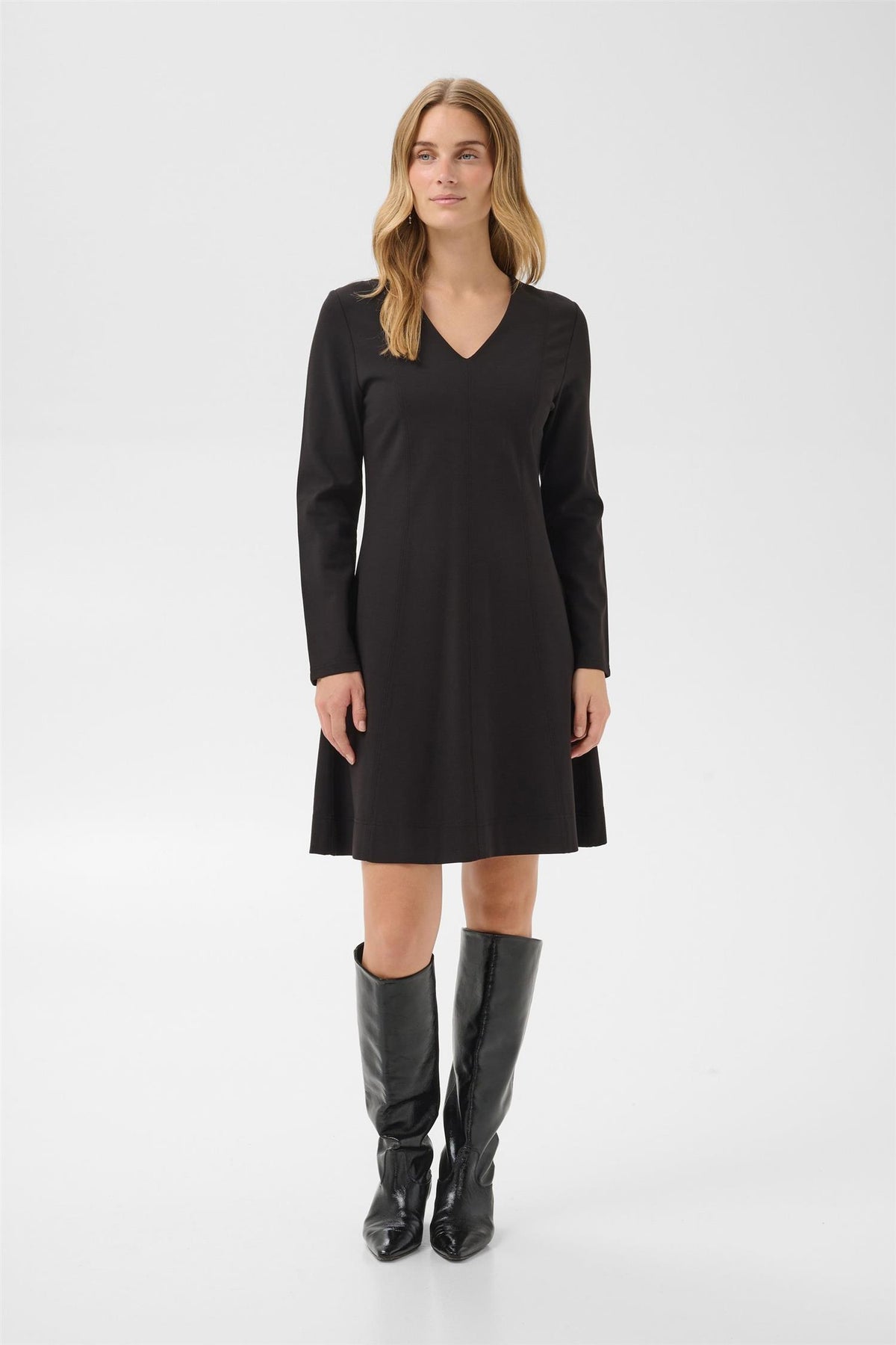 Djakapw Dress Sort