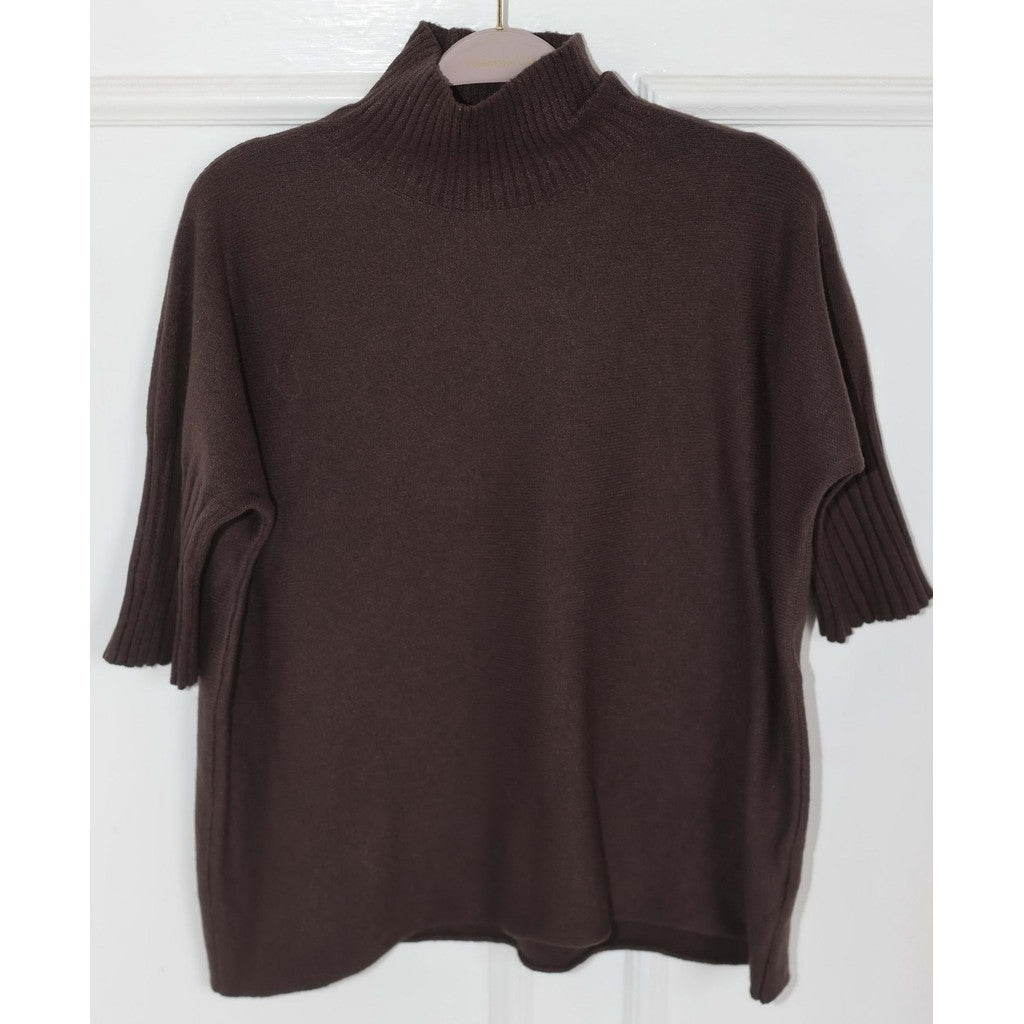 Highneck shortsleeved knit Brun