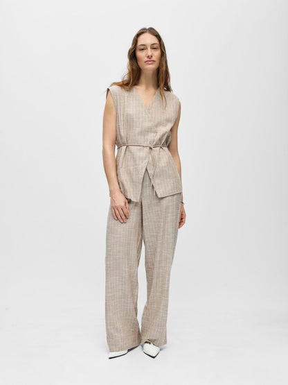 Objpaula Yui Lo Waistcoat 144 Grå