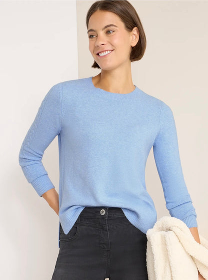 ROUND NECK CABLE DETAIL Lyseblå