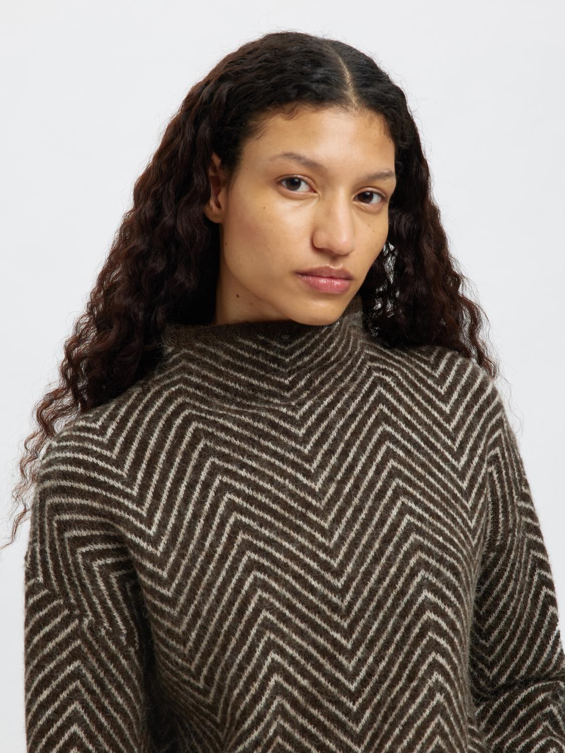 Slflulu Ls Herringbone Knit High Neck Mørkebrun