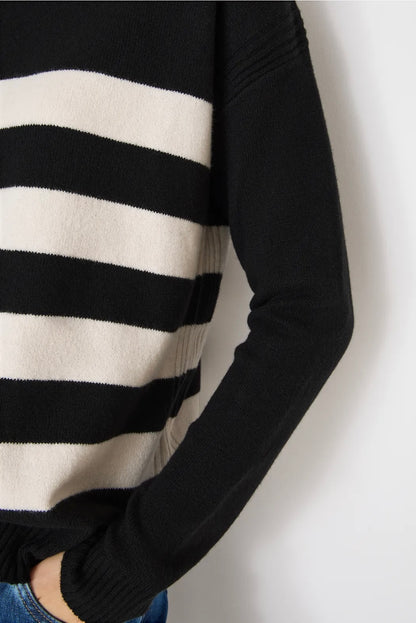 EOS cosy striped rollneck Svart
