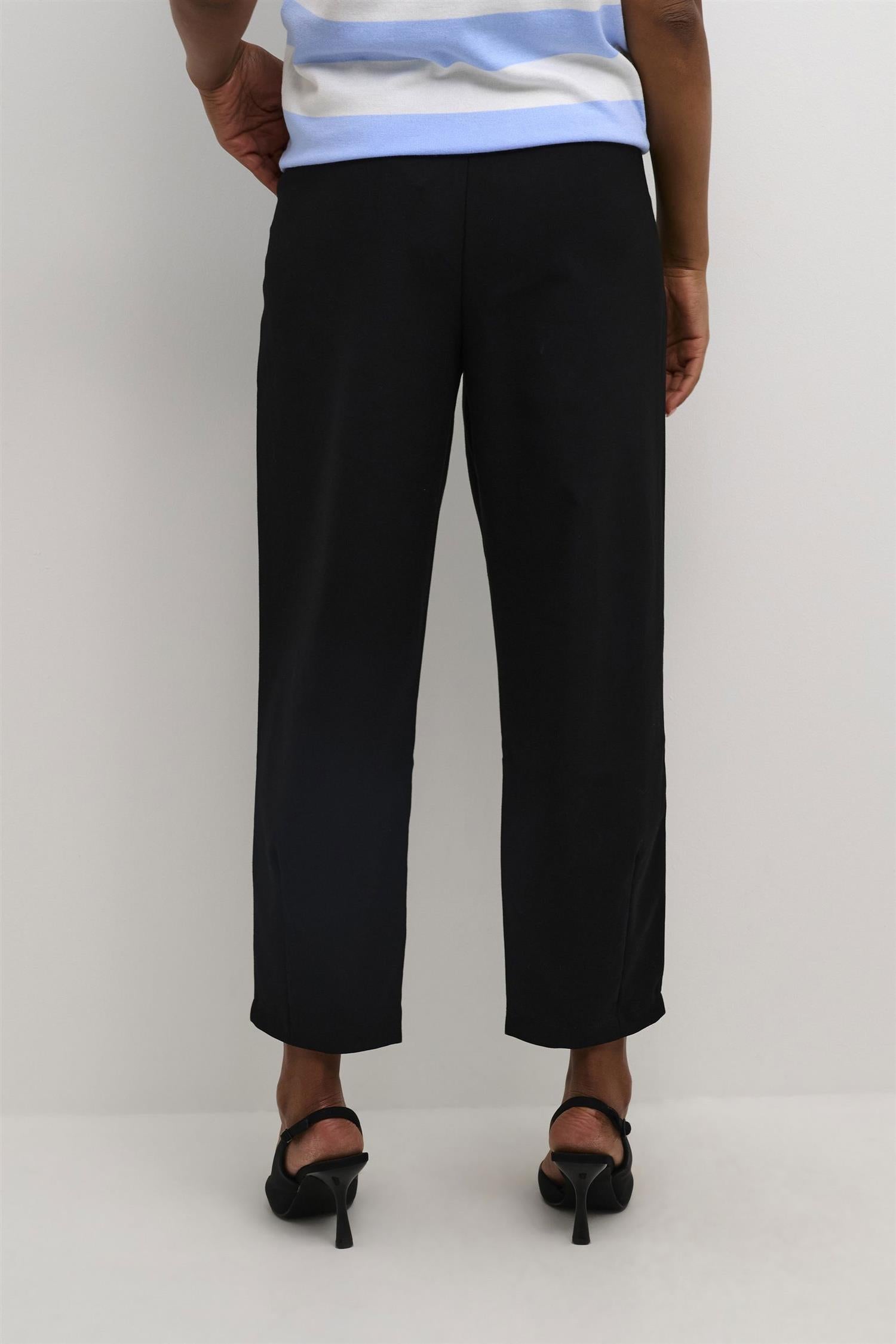 Kamerle Pants Cropped Sort