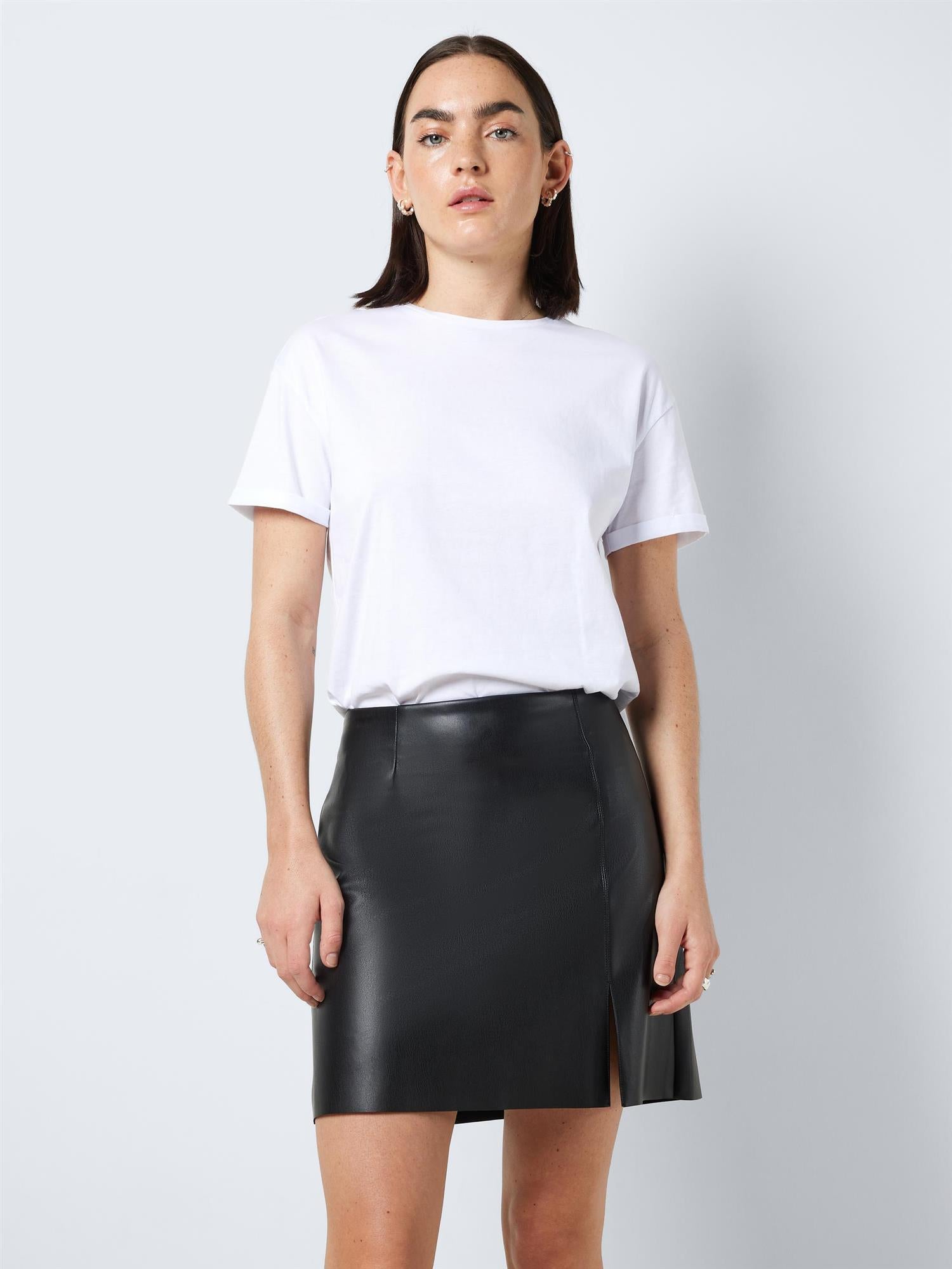 NMCLARA PENNY PU HW SLIT SKIRT NOOS Black