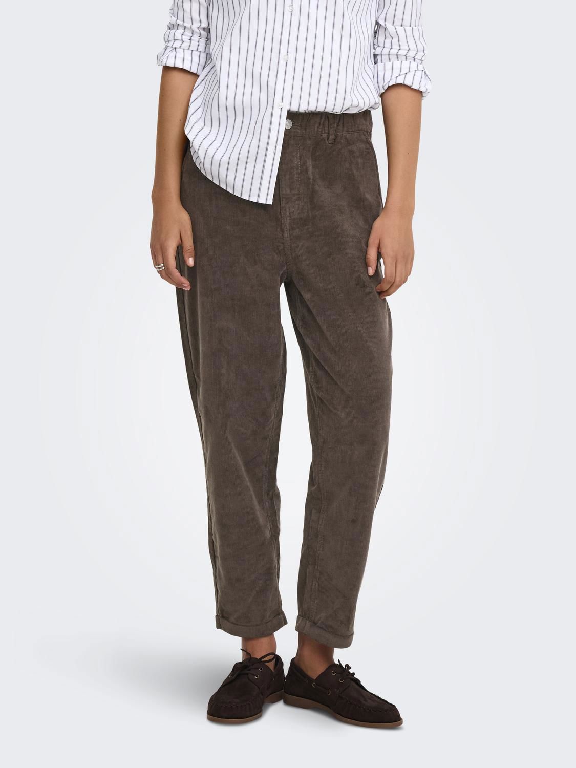 Onlflora Mw Ela Cord Carot Pant Pnt Noos Brun