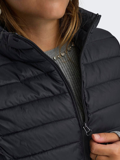 Onltahia Lw Quilted Waistcoat Otw Noos Sort