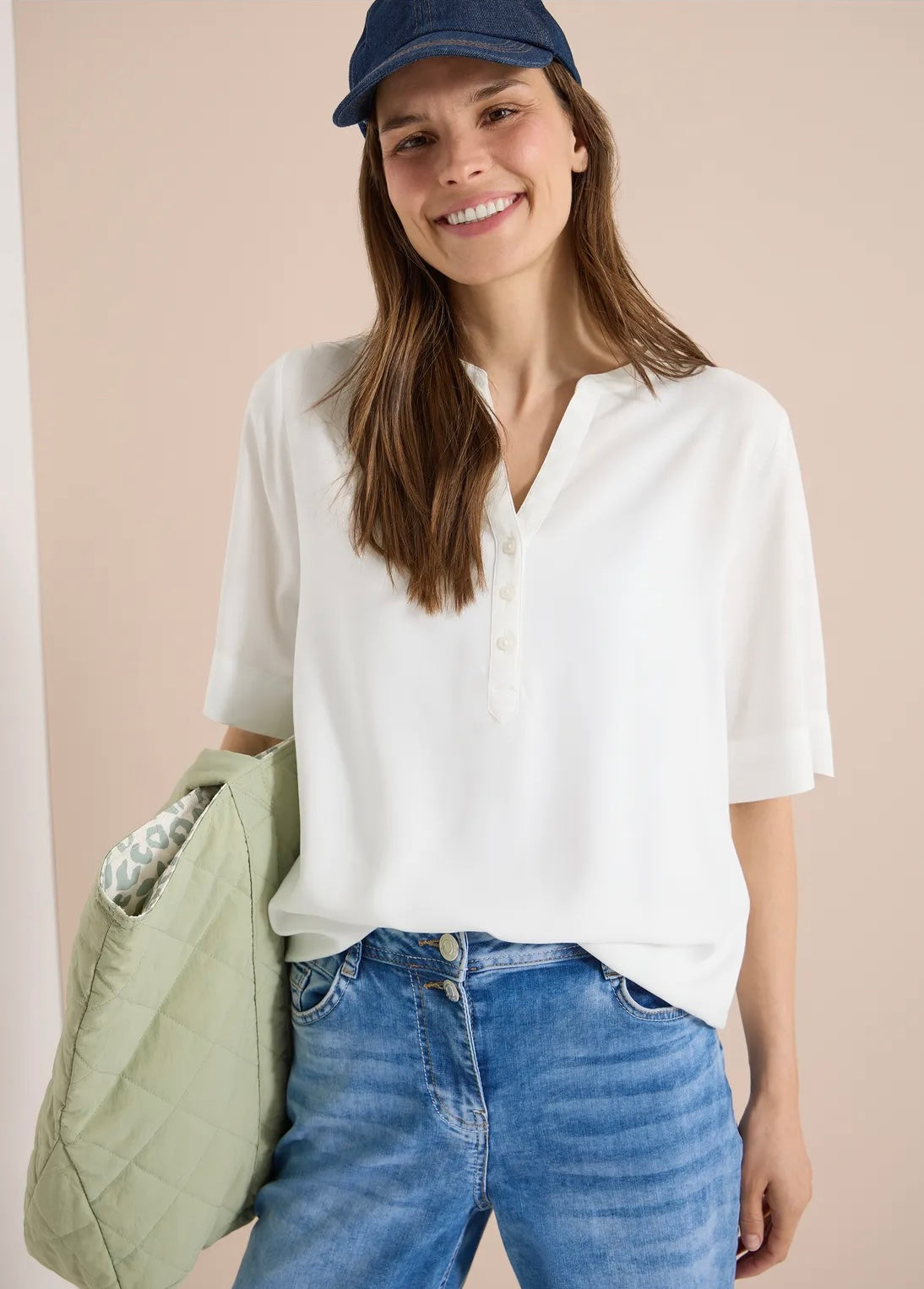 SOLID SPLITNECK BLOUSE NOS Off-White