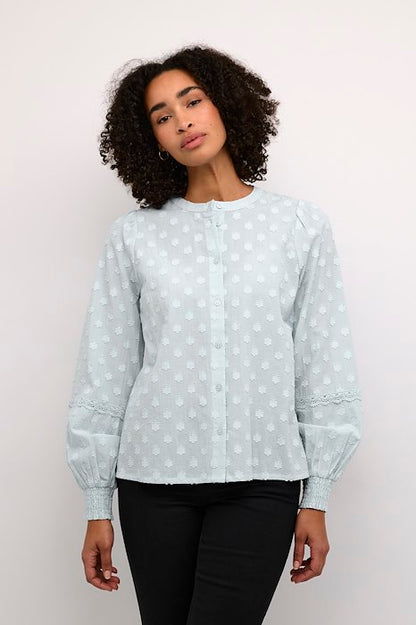 KAenya blouse Lyseblå