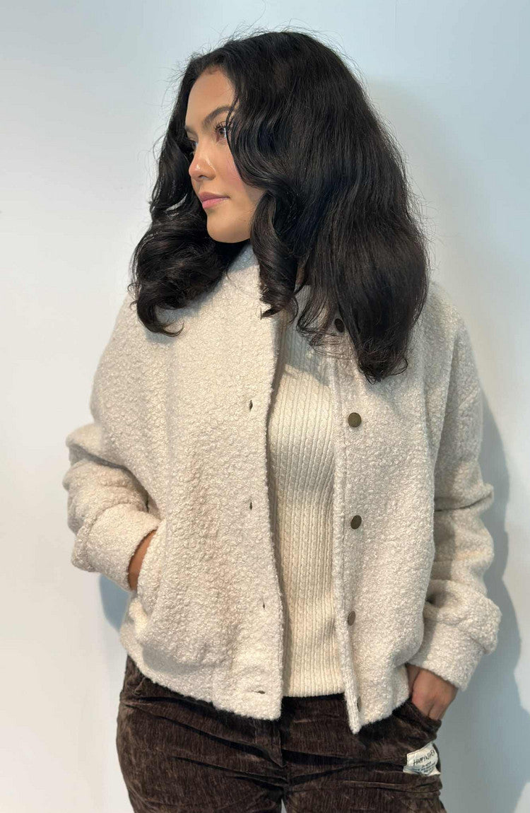 LILA JAKKE Lys Beige
