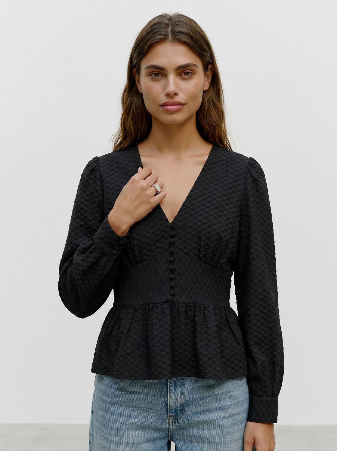 Vmaugusta Ls Button Top Wvn Sort