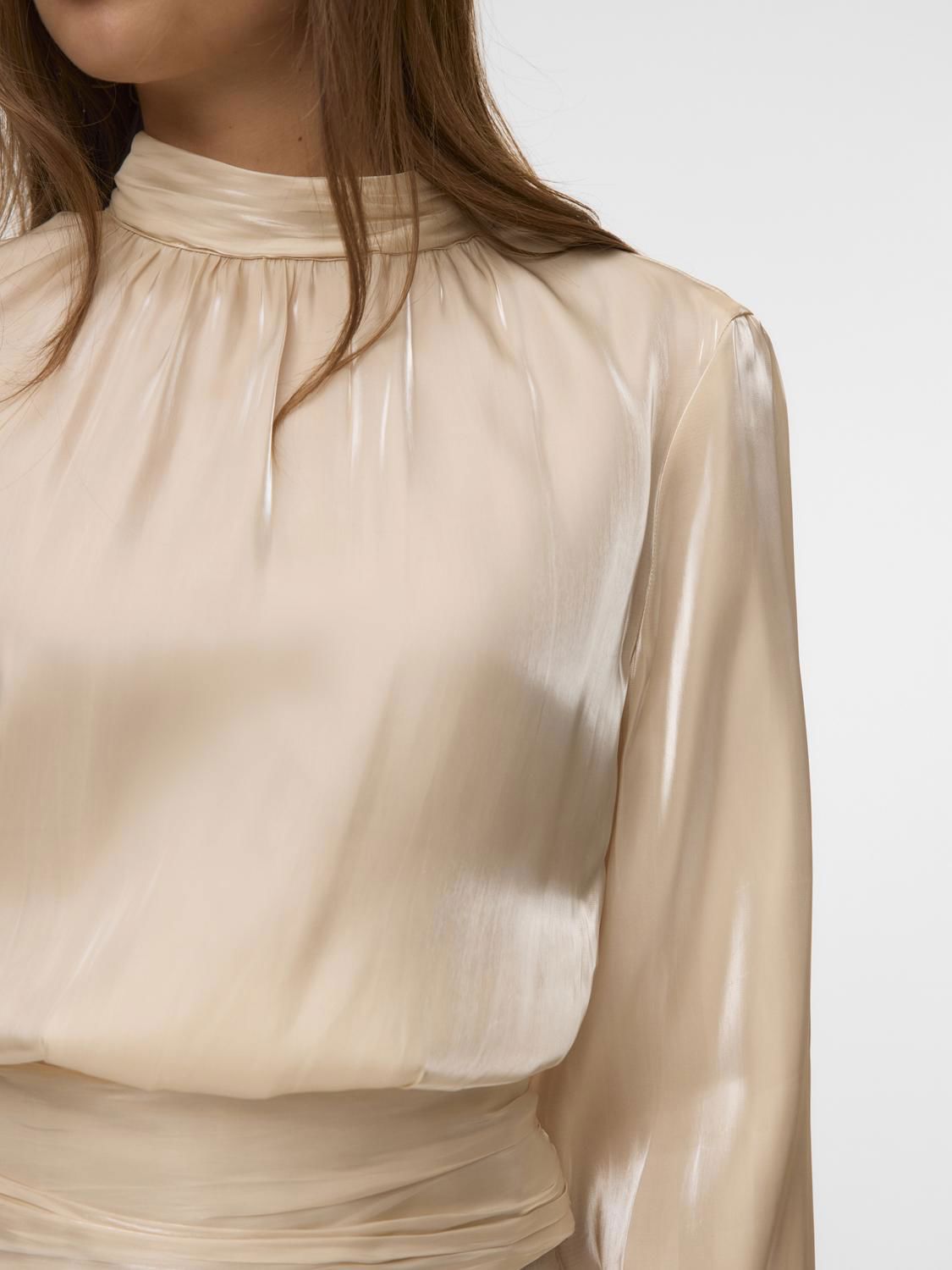 Vmpolly Ls High Neck Top Wvn Beige