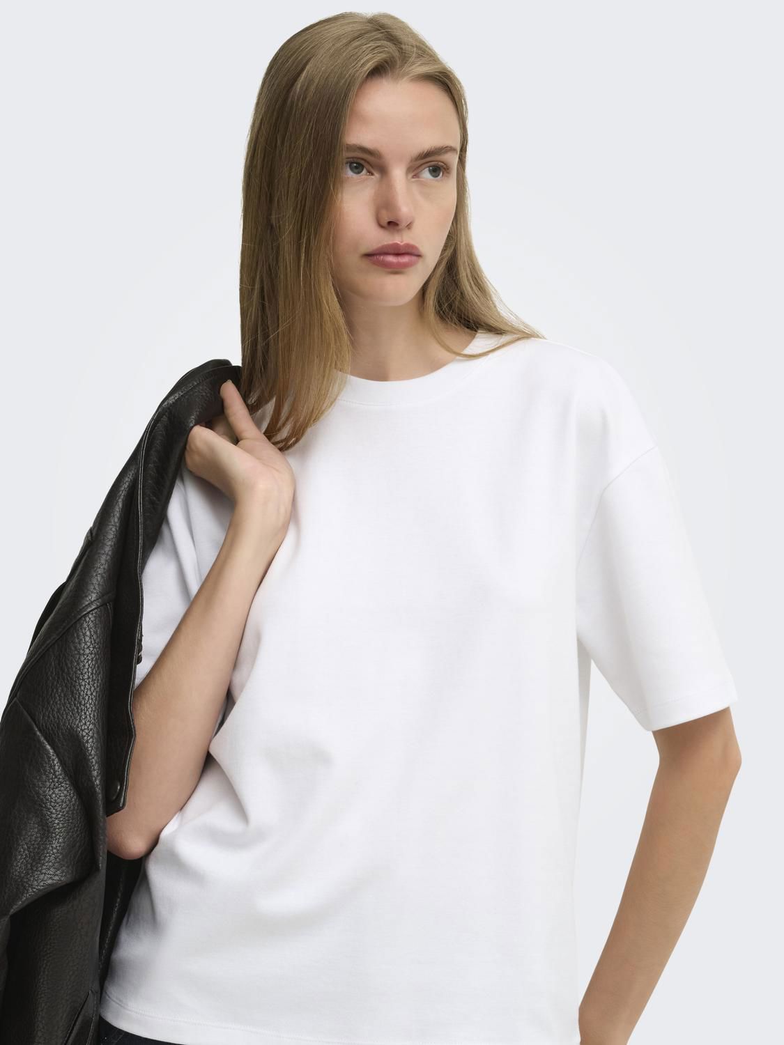 Onlsuperior Ss Oneck Loosetop Jrs Noos Hvit