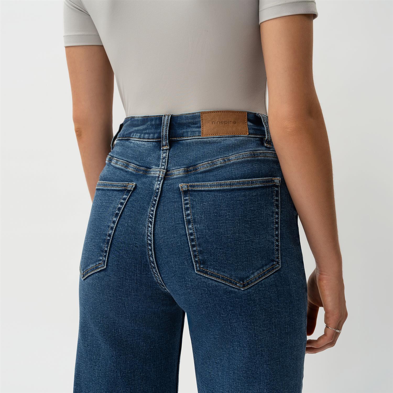 Relaxed ComfortDenim Jeans
