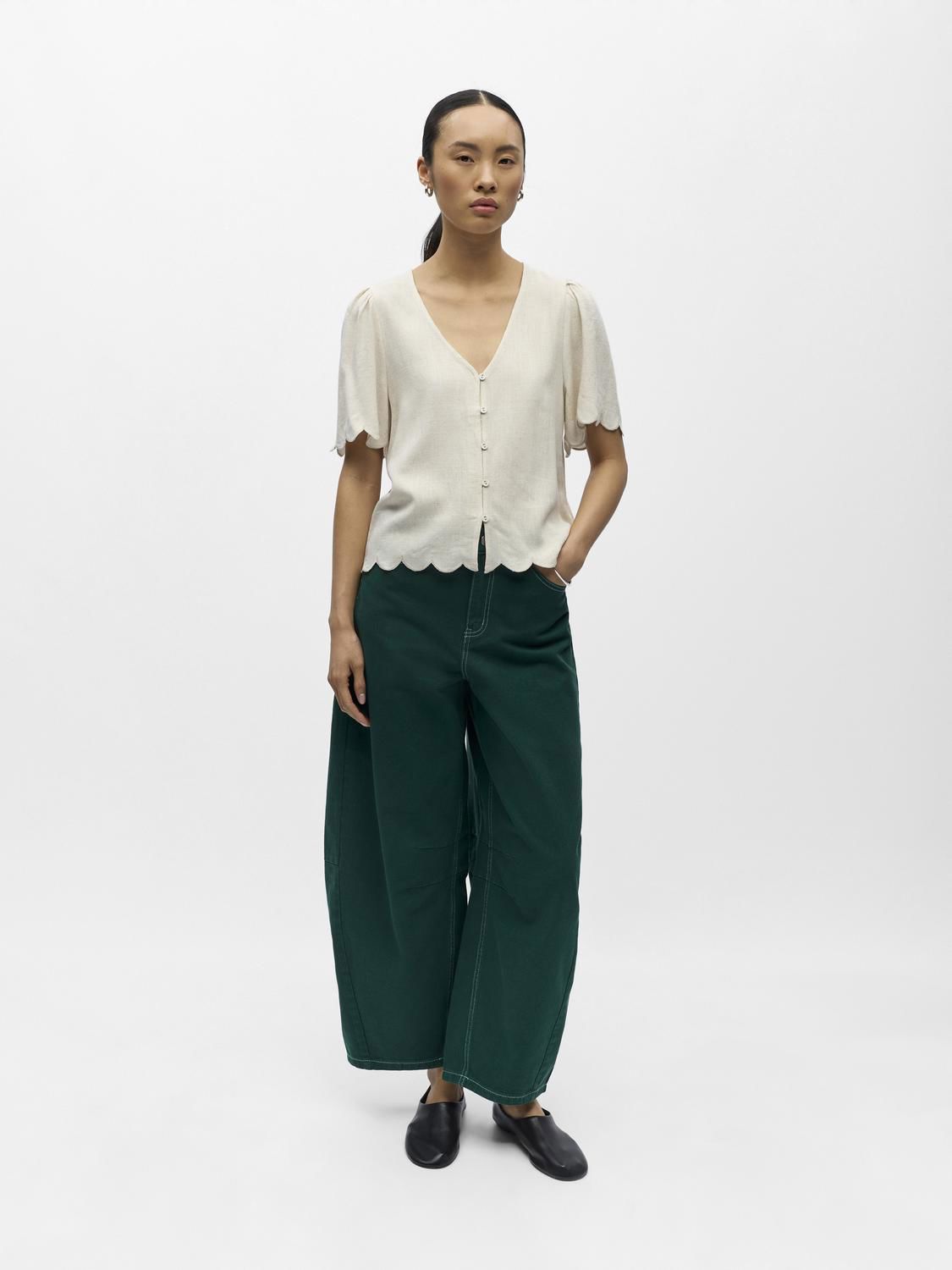 Objsanne 2/4 Lo V-Neck Top Noos Beige