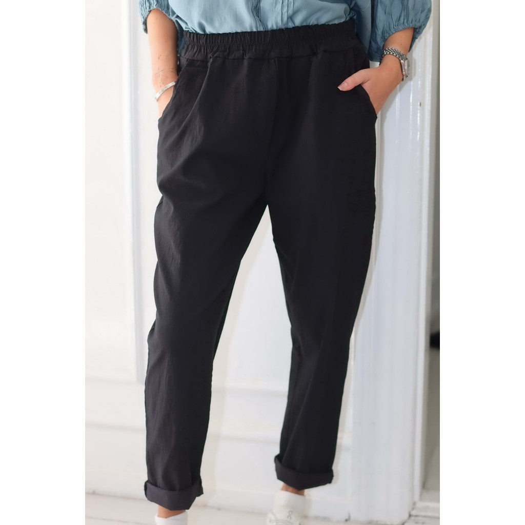 BASIC BAGGY PANTS Svart