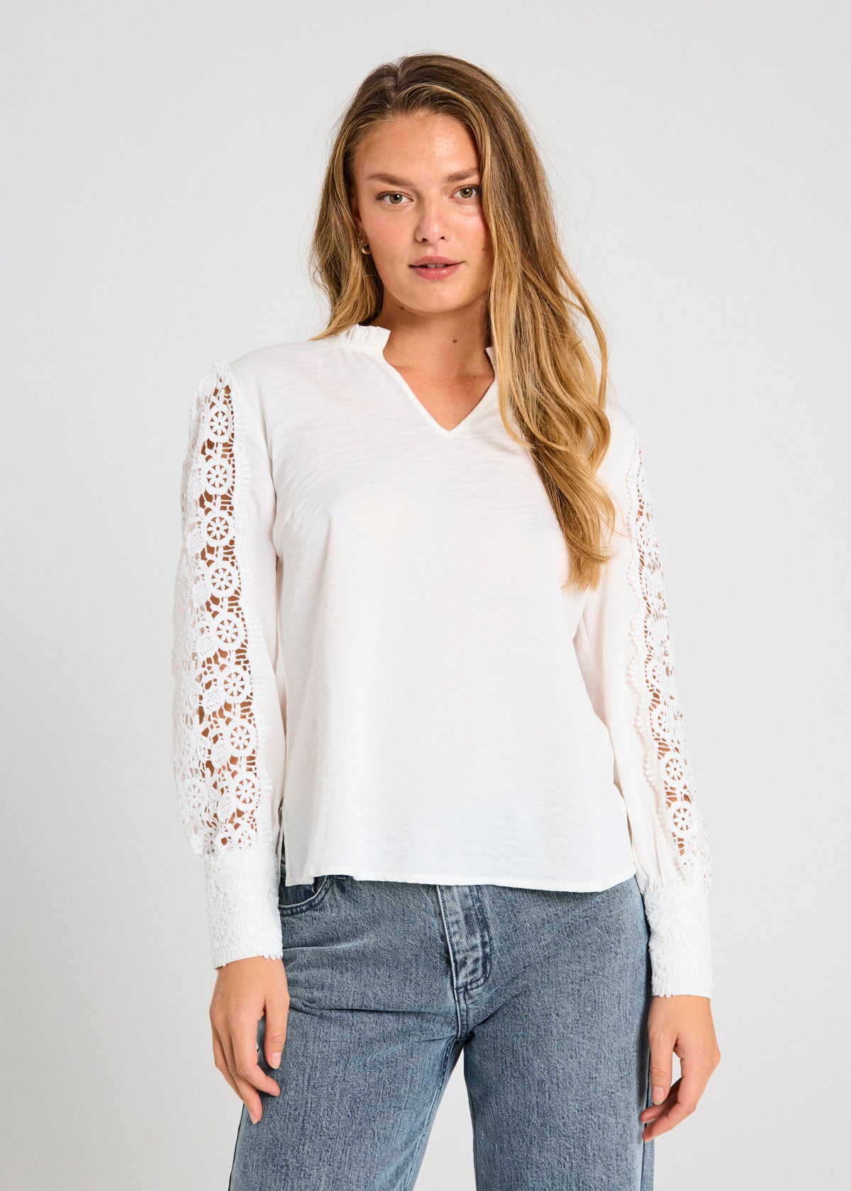 FQESSA-BLOUSE Off-White