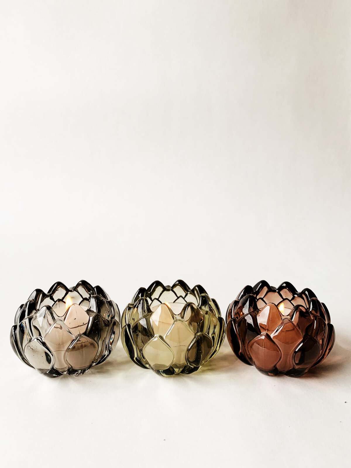 Lysglass Artisjokk grå Grå