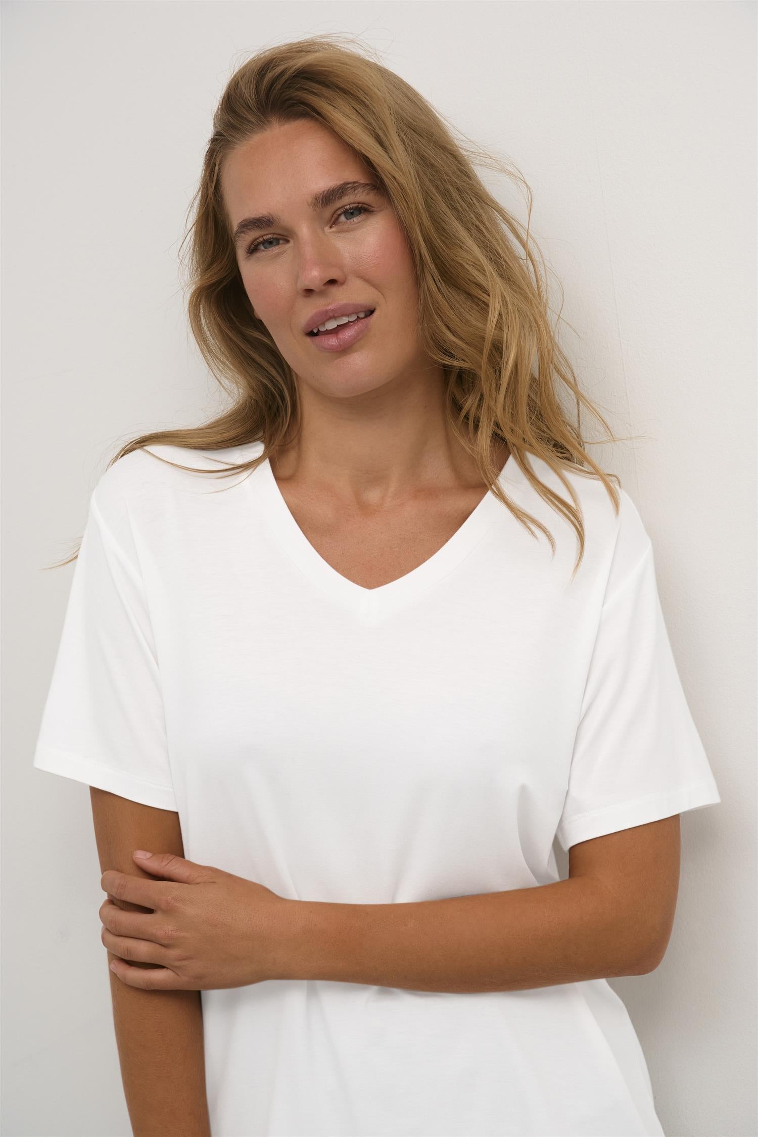 KAfida V-Neck T-Shirt Chalk