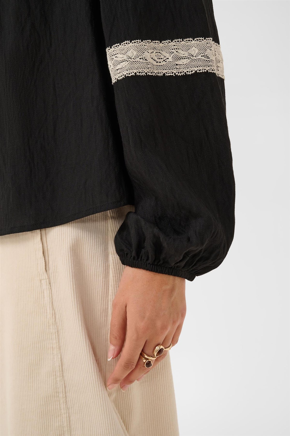 Crlunea Blouse Sort