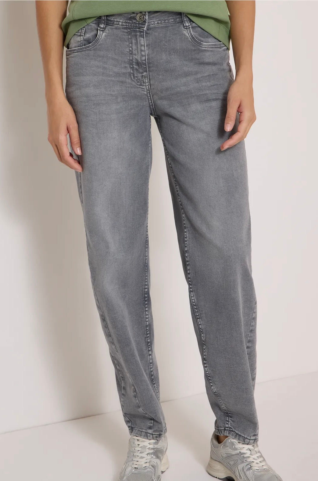 Scarlett barrel grey Grå
