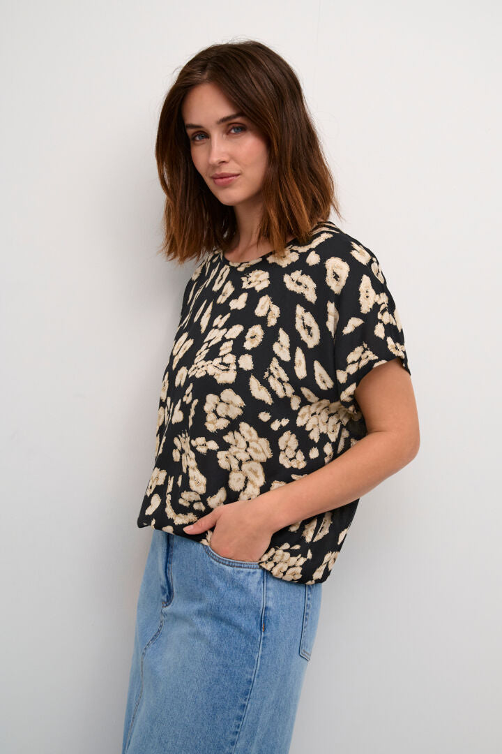 KaBeathe stablet blouse Svart