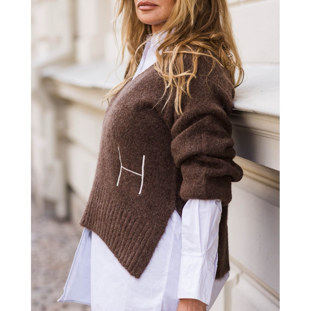 Sofie v-neck sweater