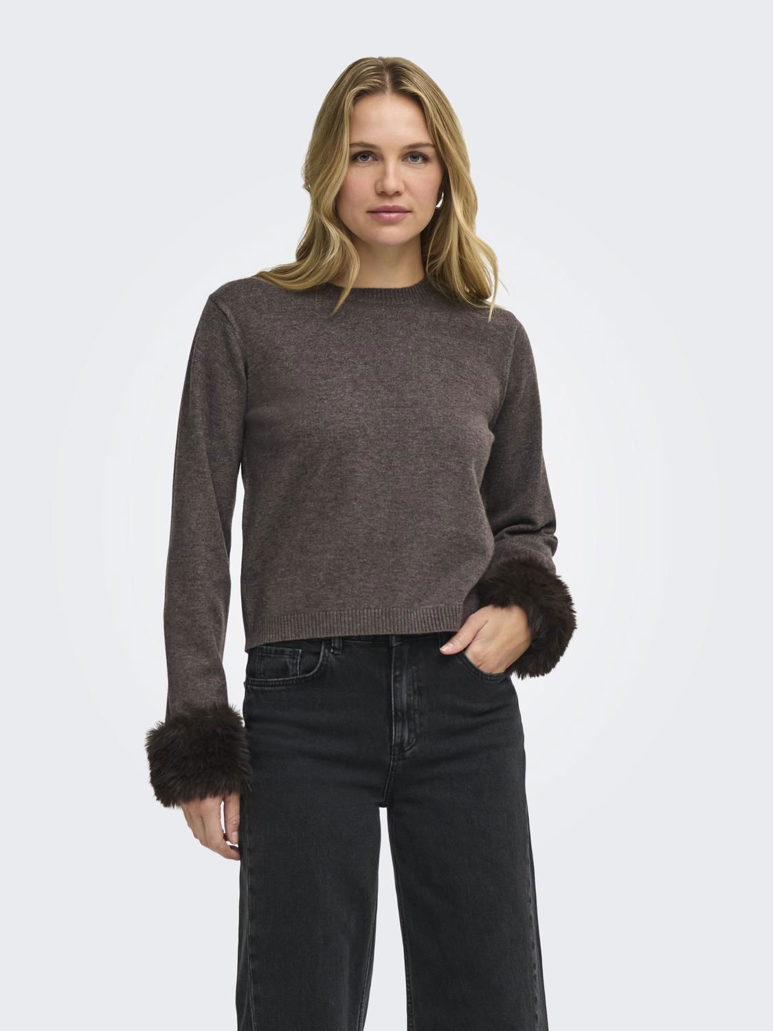 JDYTALIA L/S ON FAUX FUR PULLOVER KNT Brun