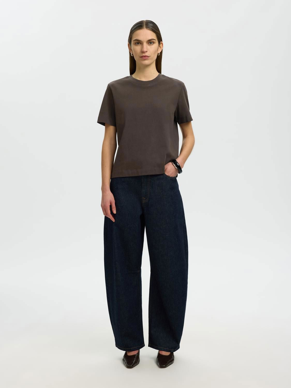 Slwessential Ss Boxy Tee Noos Brun